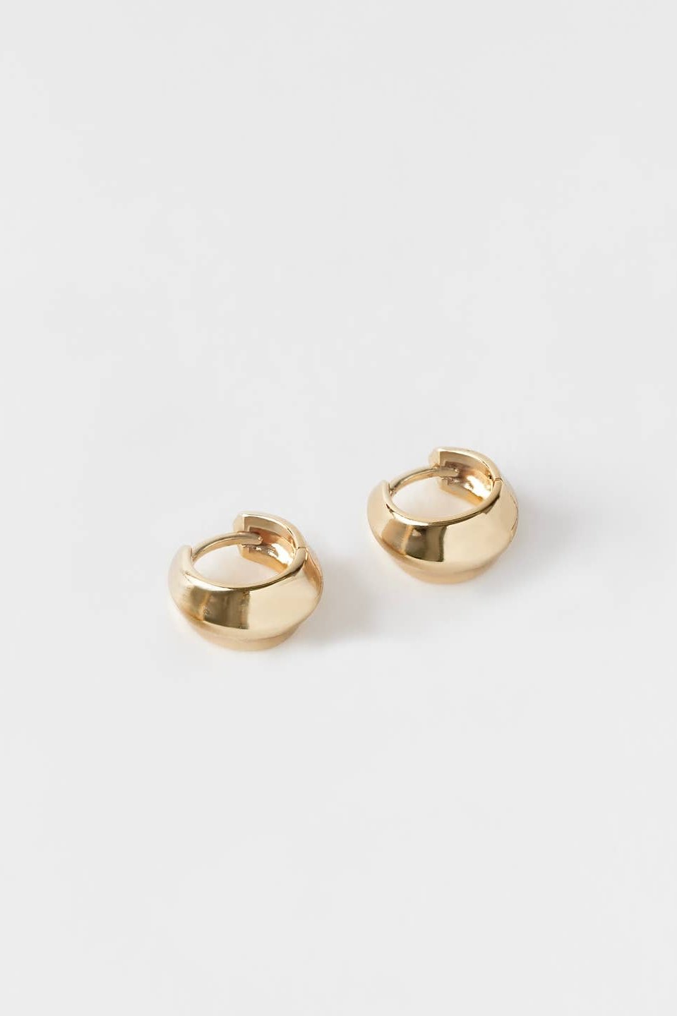 Small Bodie Earrings, Gold