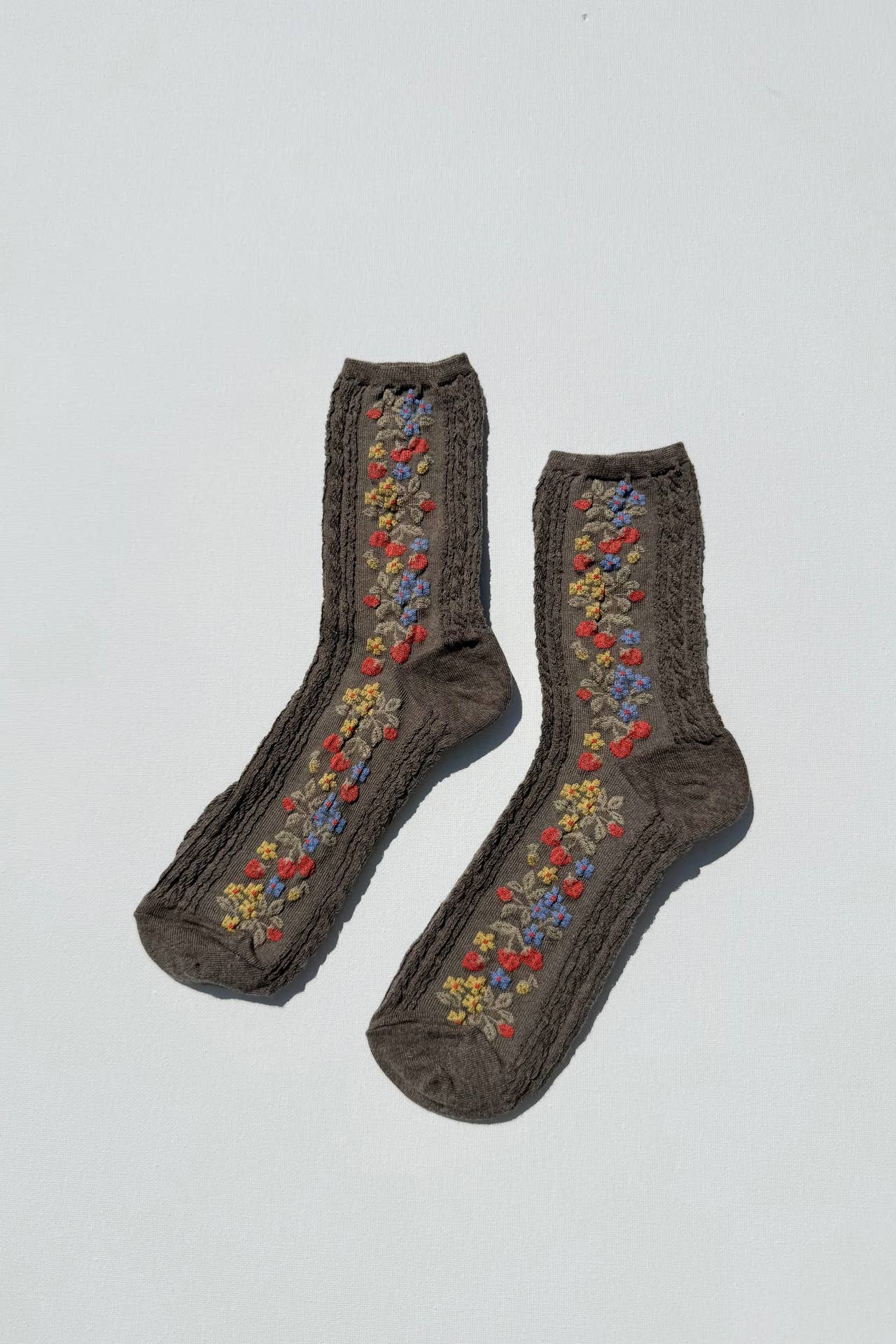 Wild Strawberry Socks, Chocolate