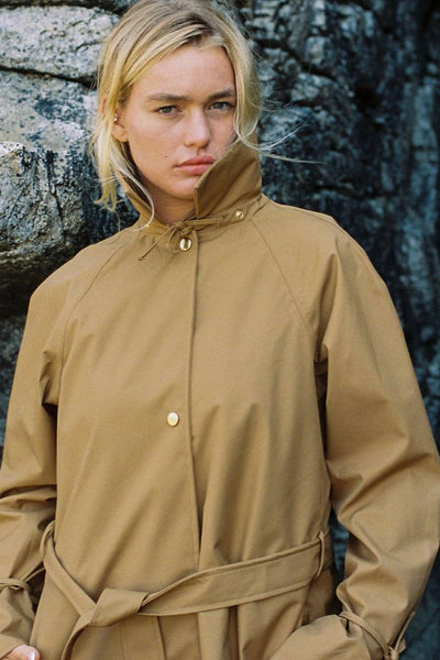 Mackintosh Rain Coat, Bark