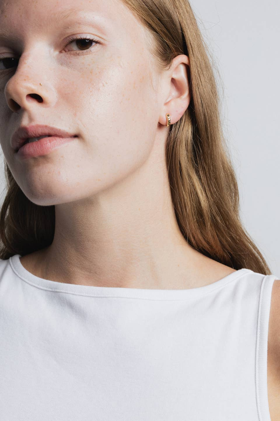 Organic Huggie Hoops, Gold