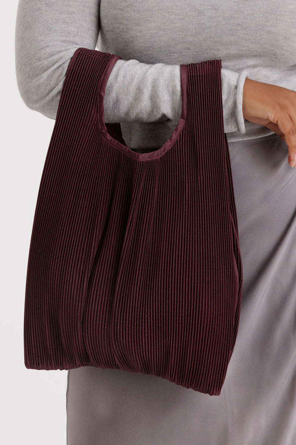 Pleated Baggu, Mahogany