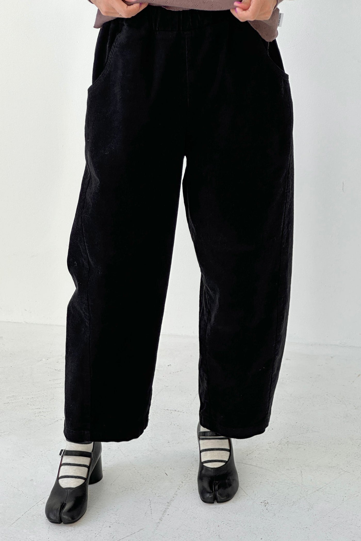 Corduroy Arc Pants, Black