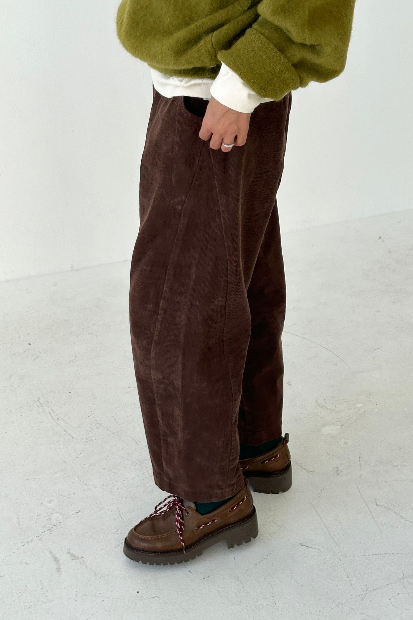 Corduroy Arc Pants, Chocolate