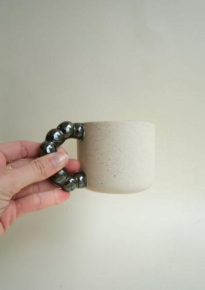 Pebble Handle Mug, Speckle with Black Mirror