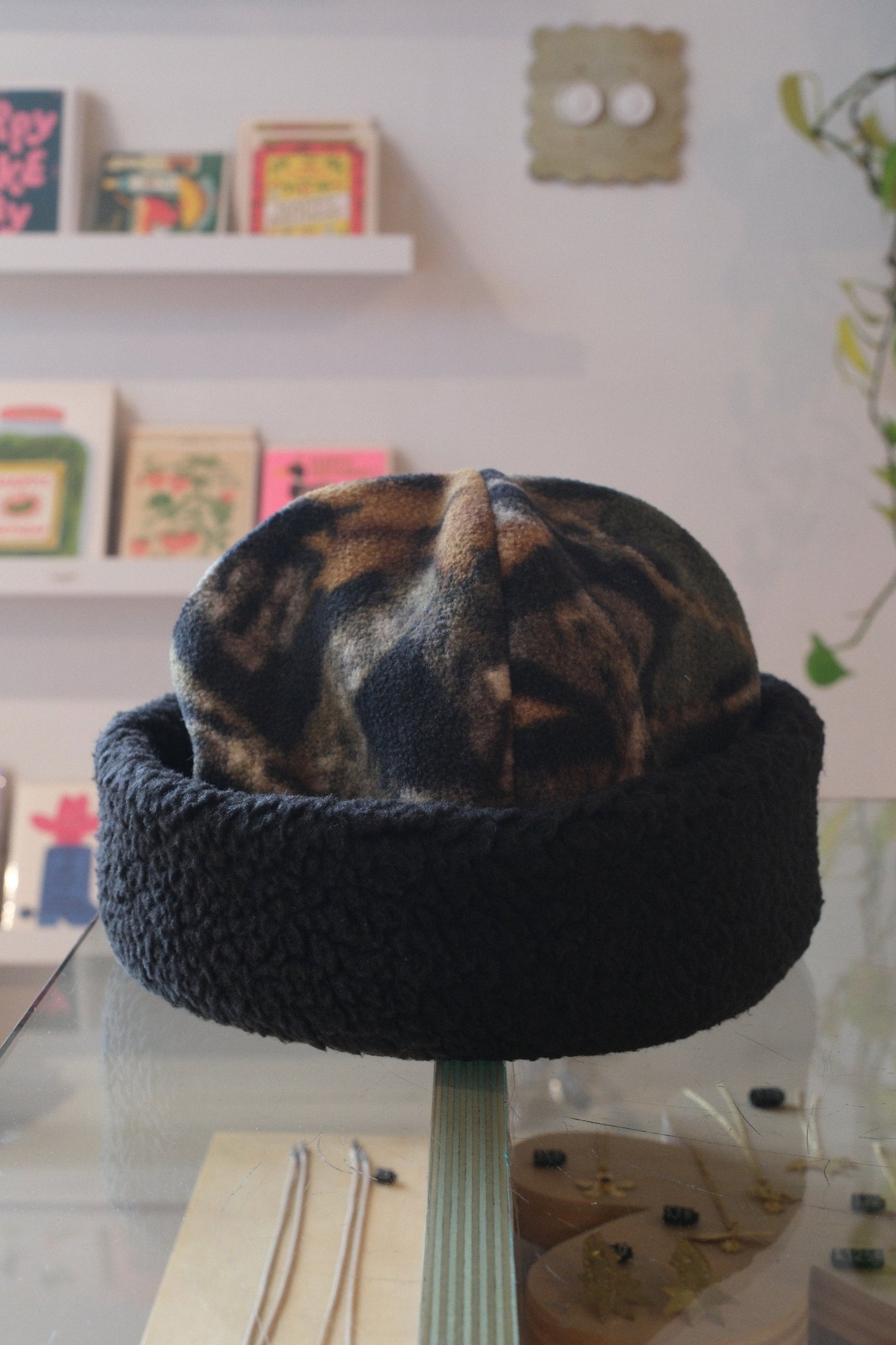 Fleece Toque, Black Sherpa w/ Mossy Oak Brim