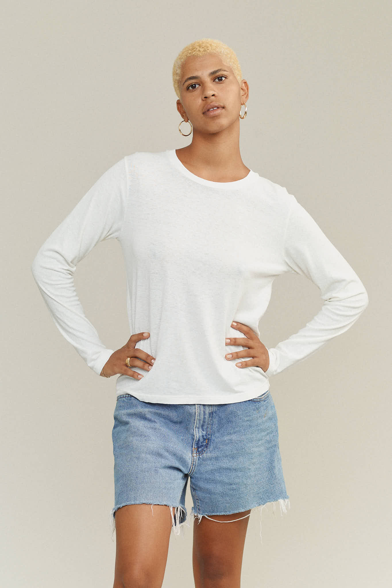 Encanto Long Sleeve Tee, Washed White