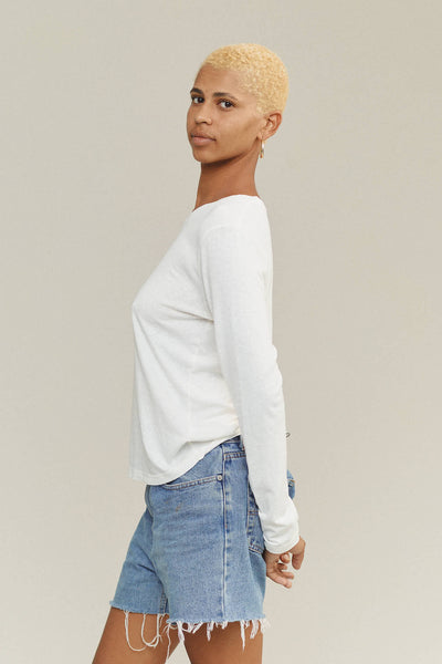 Encanto Long Sleeve Tee, Washed White