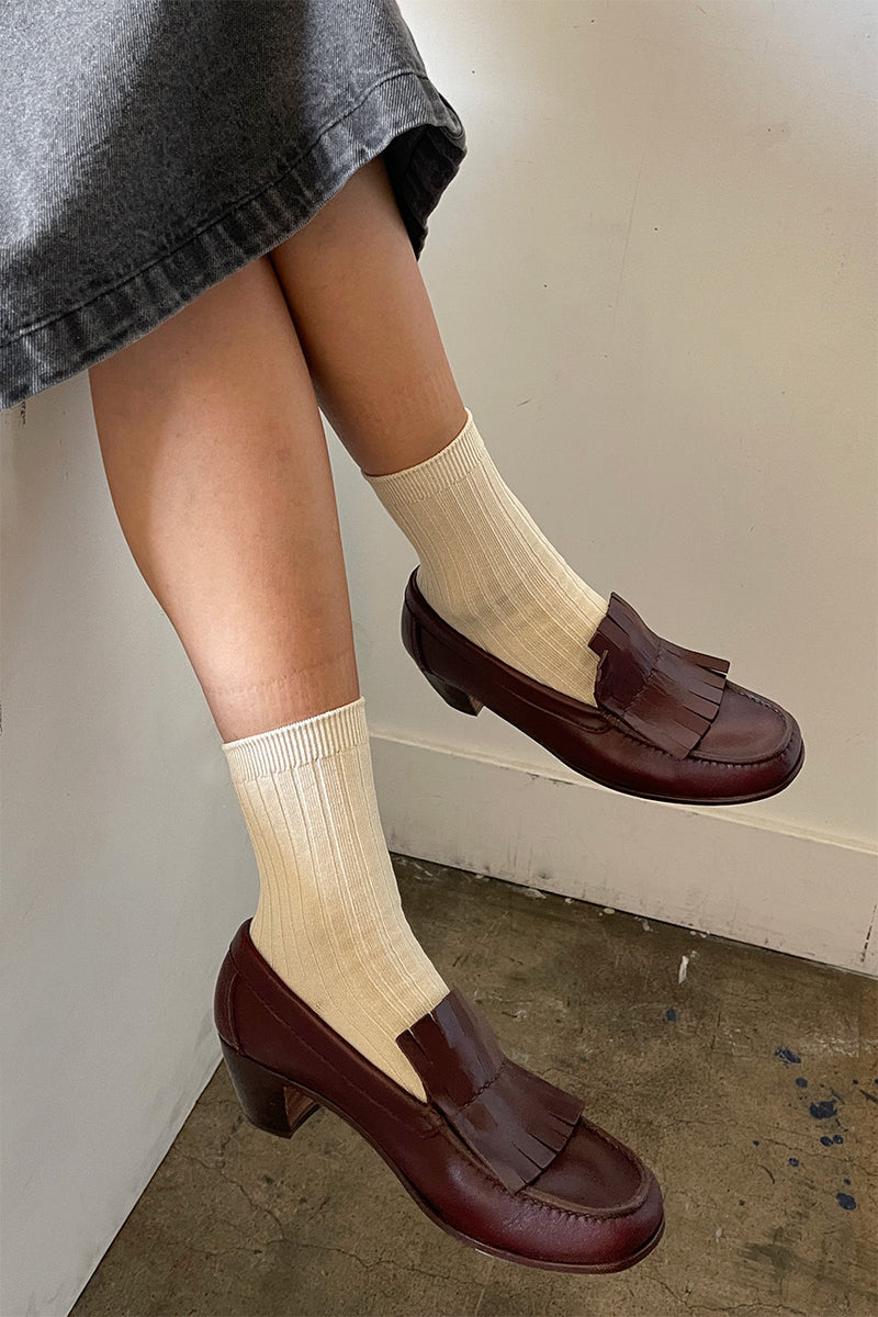 Her Socks, Porcelain