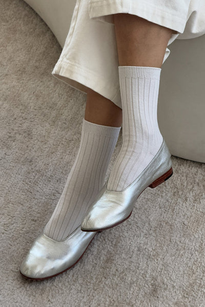 Her Socks, Classic White