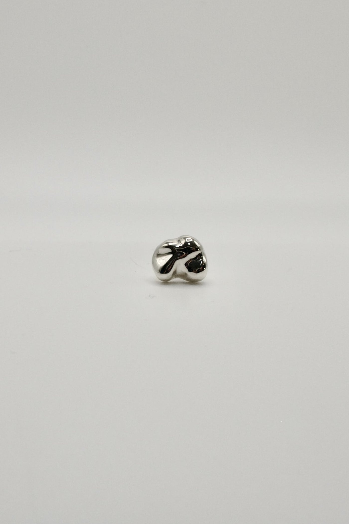 Omi Single Stud Earring, Silver