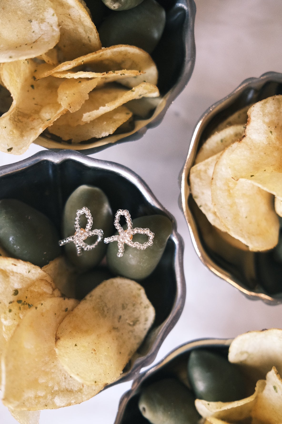 Piccolo Bow Earrings, Silver