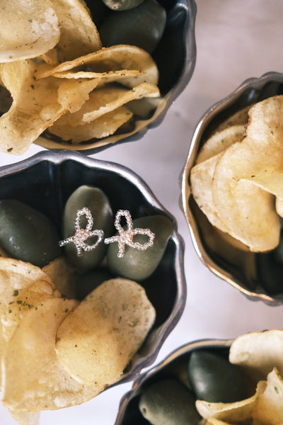 Piccolo Bow Earrings, Silver