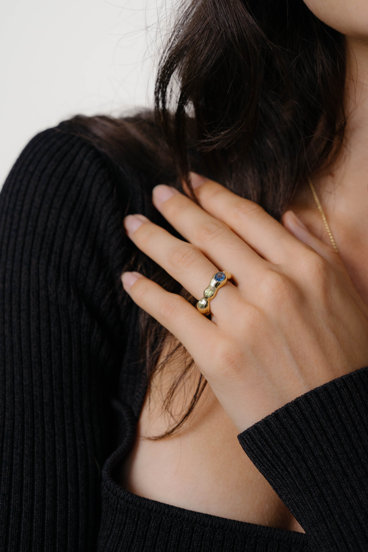 Mira Ring, Gold