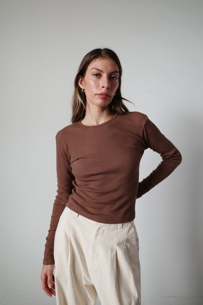 Ami Tee, Carob