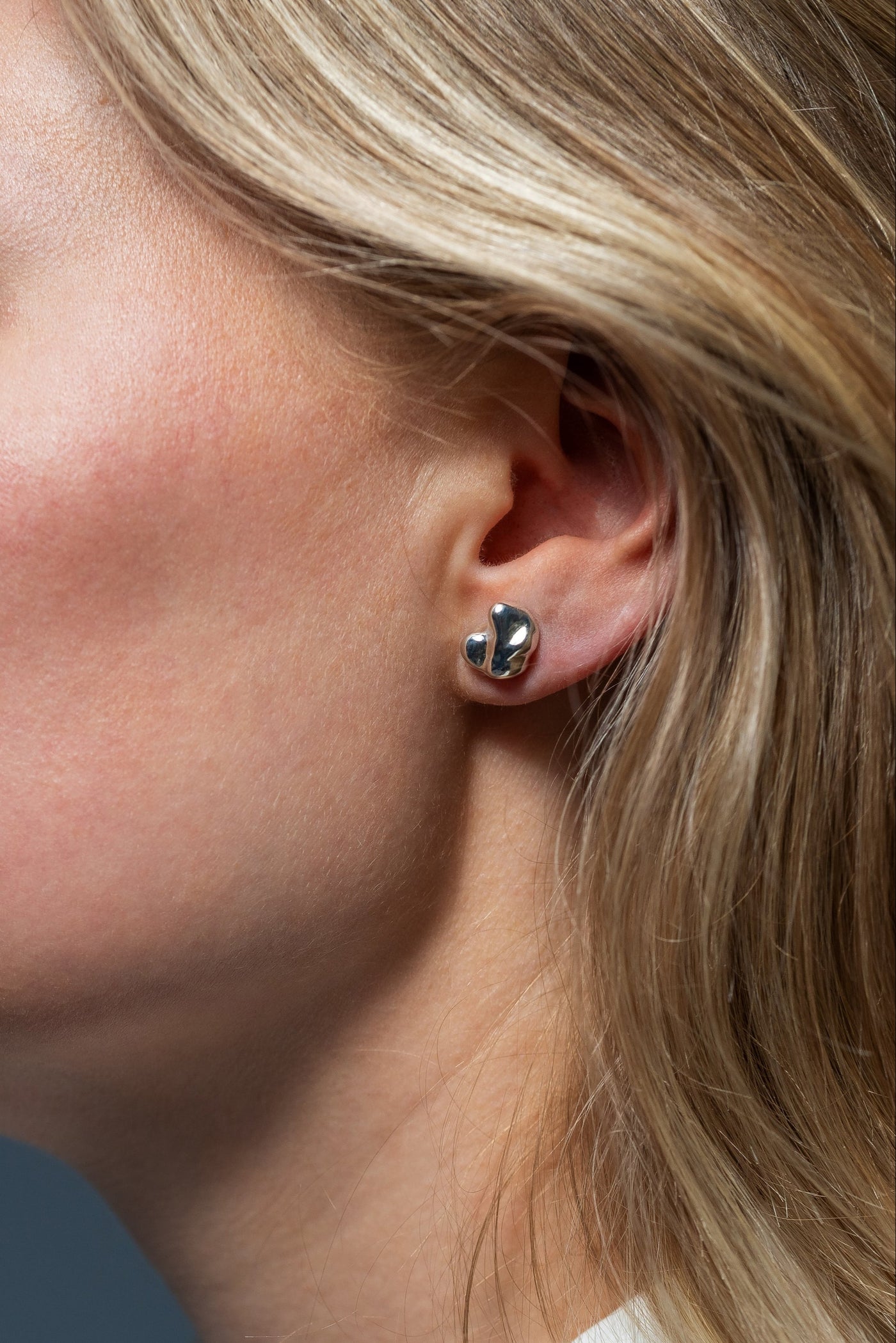 Omi Single Stud Earring, Silver