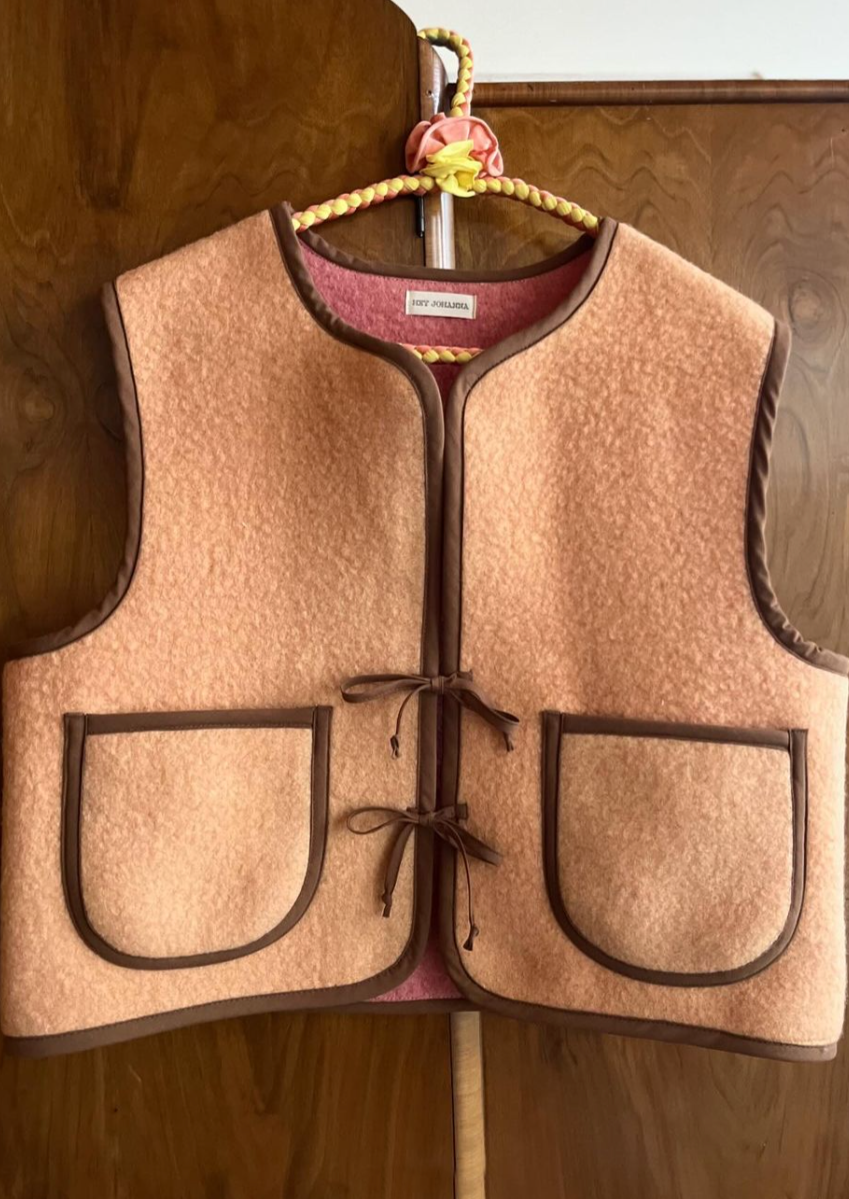 Reversible Wool Crop Vest, Peach/Pink