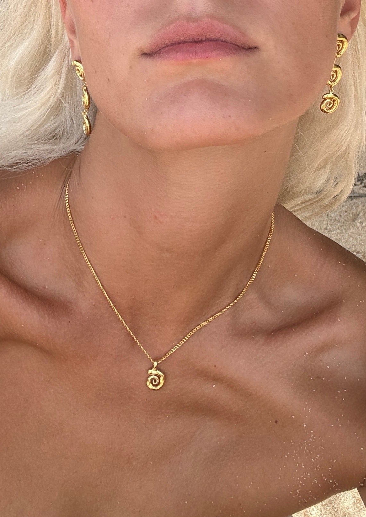 Vacation Necklace, Gold