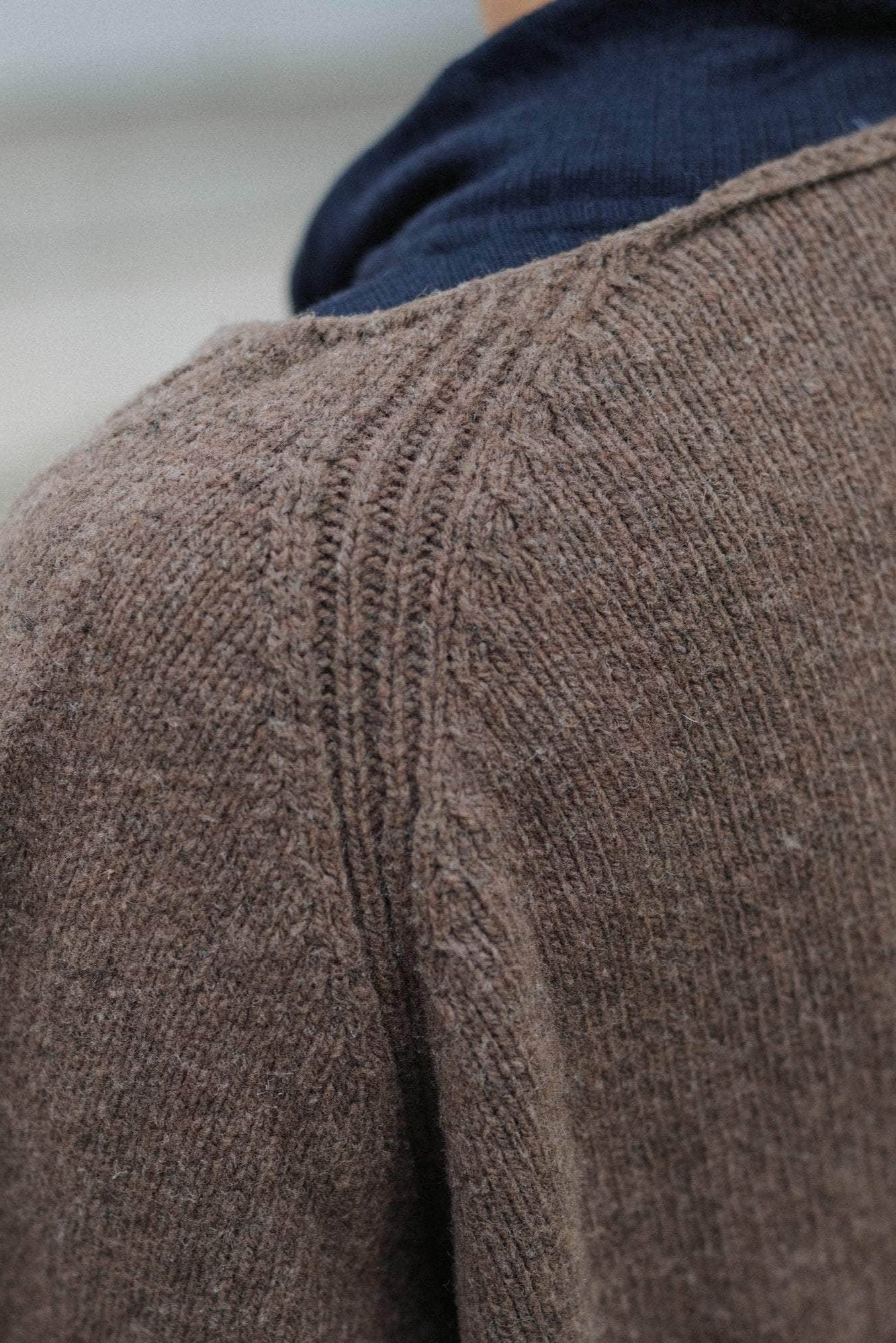 Soar V Neck, Burel Brown