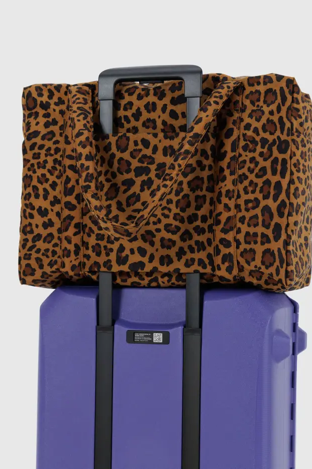 Cloud Carry On, Leopard