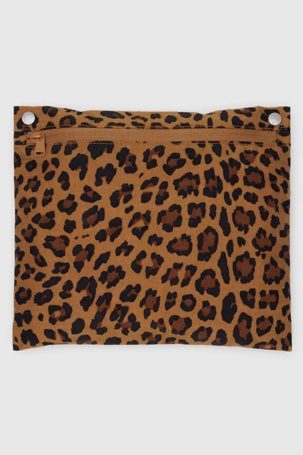 Cloud Carry On, Leopard