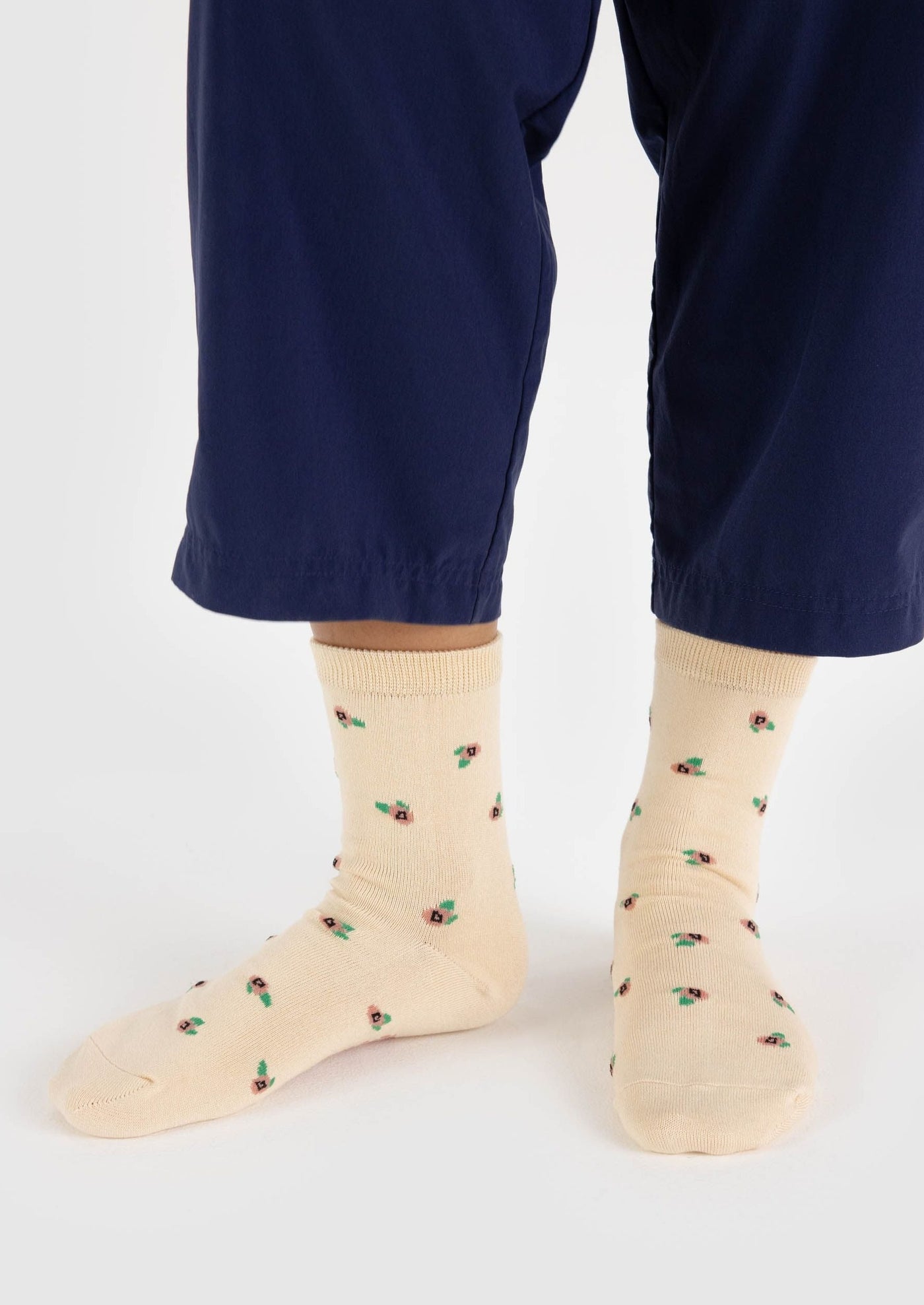 Baggu Crew Sock, Cream Rosette