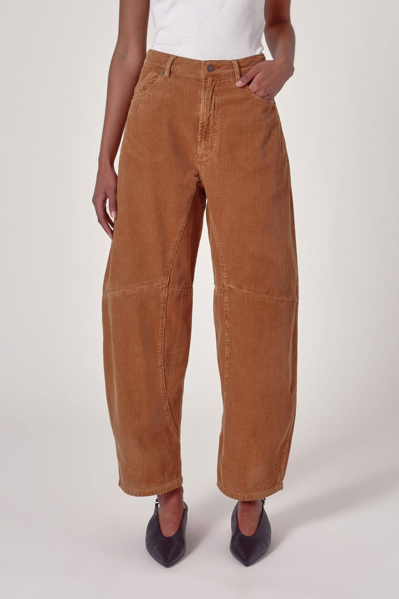 Gigi Barrel, Teddy Cord