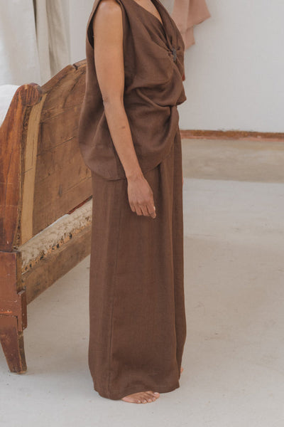 Sepia Pants, Bakke Brown