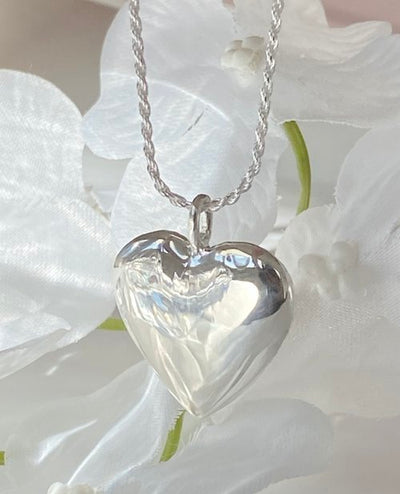 Venus Necklace